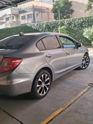 HONDA CIVIC 2.0 LXR 16V FLEX 4P AUTOMÁTICO HONDA CIVIC 2.0 LXR 16V FLEX 4P AUTOMÁTICO